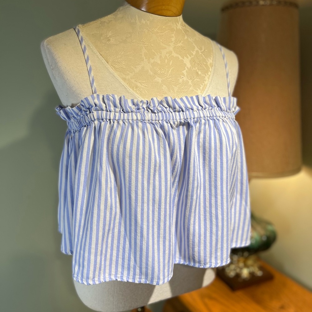 Perfect Summer Top - Picture 2 of 6